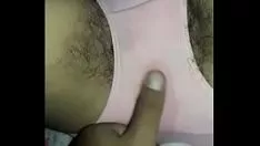 Redare Taci de pisică indiană udă cu părul neted