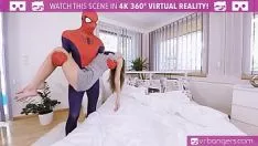 再生 Vrfirecrackers.com放浪者-男：ホットな思春期のジーナガーソンとポルノのなりすまし
