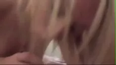Afspelen Emma bezig en van voren geneukt