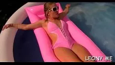 Reproduzir Mobile leony aprl anseia por sum bazooka