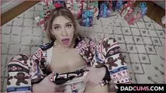 Играть Dadcums.com ⏩ умеренная мисси просит ключ от машины к ее протектору папа - хлоя капри, донни свей