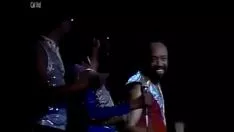 Redare Cununa mondială și foc deschis - îndura 1982