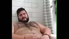 Reproduzir Benni o Pooh tomando seu leite