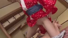 播放 放开我，rei faurochse，一个愉快而优雅的女人，带着彬彬有礼的鞠躬进来。 1