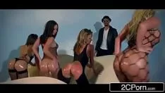 Reproduzir Bwb - jada stevens, phoenix marie, remy lacroix, lustrea g. b. shaw