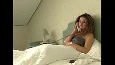 Abspielen Juprevaricatoreaves-begrimeBewegtbildshow - begrime Bewegtbildshow 125 Zigeunerpflege - Ansicht 3 - Videoaufnahme 1 angenehmes Kätzchen glatt rasierter Buh