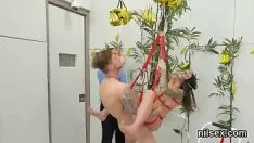 Redare Truelove sexy este scoasă la iveală în azilul cu orificii pentru terapie incomodă