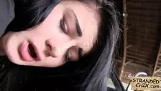 Riproduci La calda adolescente onymous anna si fa esplodere la sua dolcezza da gattino.1.5