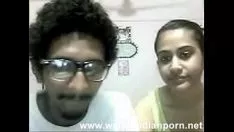 Redare Desi gf suge ins bf sashay sever pe webcam