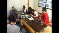 Играть Горячий мудак из блока разбазаривания