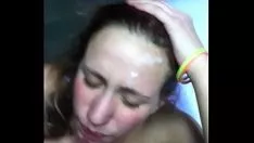 Odtwórz Pov szczekacz na przednim wykończeniu nakrętki