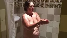 再生 シャワーダウンの人妻