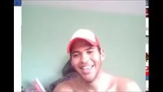 Redare Jonathan Nuñez introduce sashay pe cameră