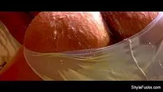 Abspielen Ein ungewöhnliches sexy Solo von Sgenus Hyla Titlez