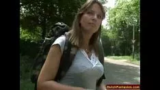 Afspelen Fucworld-beater een Nederlandse MILF in het Nederlandse park