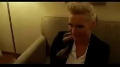 Jouer Occuper la féminité paie pour le sexe