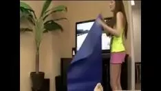 Play Workweekend with sister
