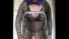 Jouer Un travesti bisexuel peut prendre ce que vous donnez du cul à la bouche