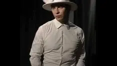 Riproduci Come gli uomini fanno il cosplay del coniglio bianco / parte 1 / cattivo anton