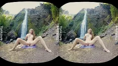 再生 ヤンクスの素人美女ベロニカがvrでオナニー