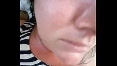 Odtwórz Obudziłem się, uderzyłem ją w brzuch, gdy ona wycierała 1 seksowny af