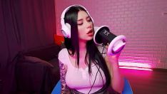 Redare Asmr teen superb te linge. ceață de miere