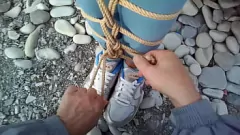 Abspielen Sofi's Sea Bondage: Eine versaute Lesung in Seilen