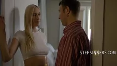 Reproduzir Passo-irmã Kay, adorável, Rides Big Dick em um tabu encontro