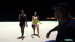 Abspielen Latina Priscila sehnt sich Hardcore Beach Sex mit Mark Anthony