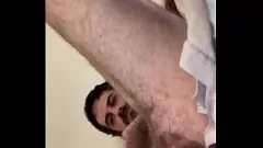 Jouer Session de masturbation en solo avec finition chaude bukkake