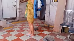 চালান দেশি ভাবী মনিকার স্টিমি ড্রেস চেঞ্জ: একটি গোপন ক্যামেরা পিপশো