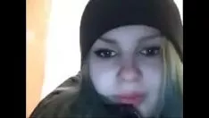 Oynat İki küçük hanımın şehir hakkında yürüyüşü ve ardıl etkilerin habercisi